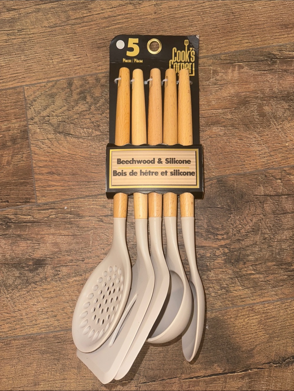 Cook’s Corner Beige and Wood Kitchen Utensil Set - 5 Piece